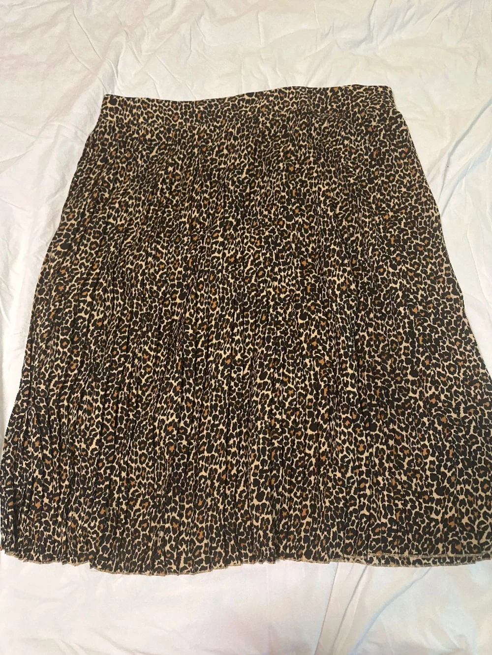 Like New J Crew Pleated Cheetah Skirt
